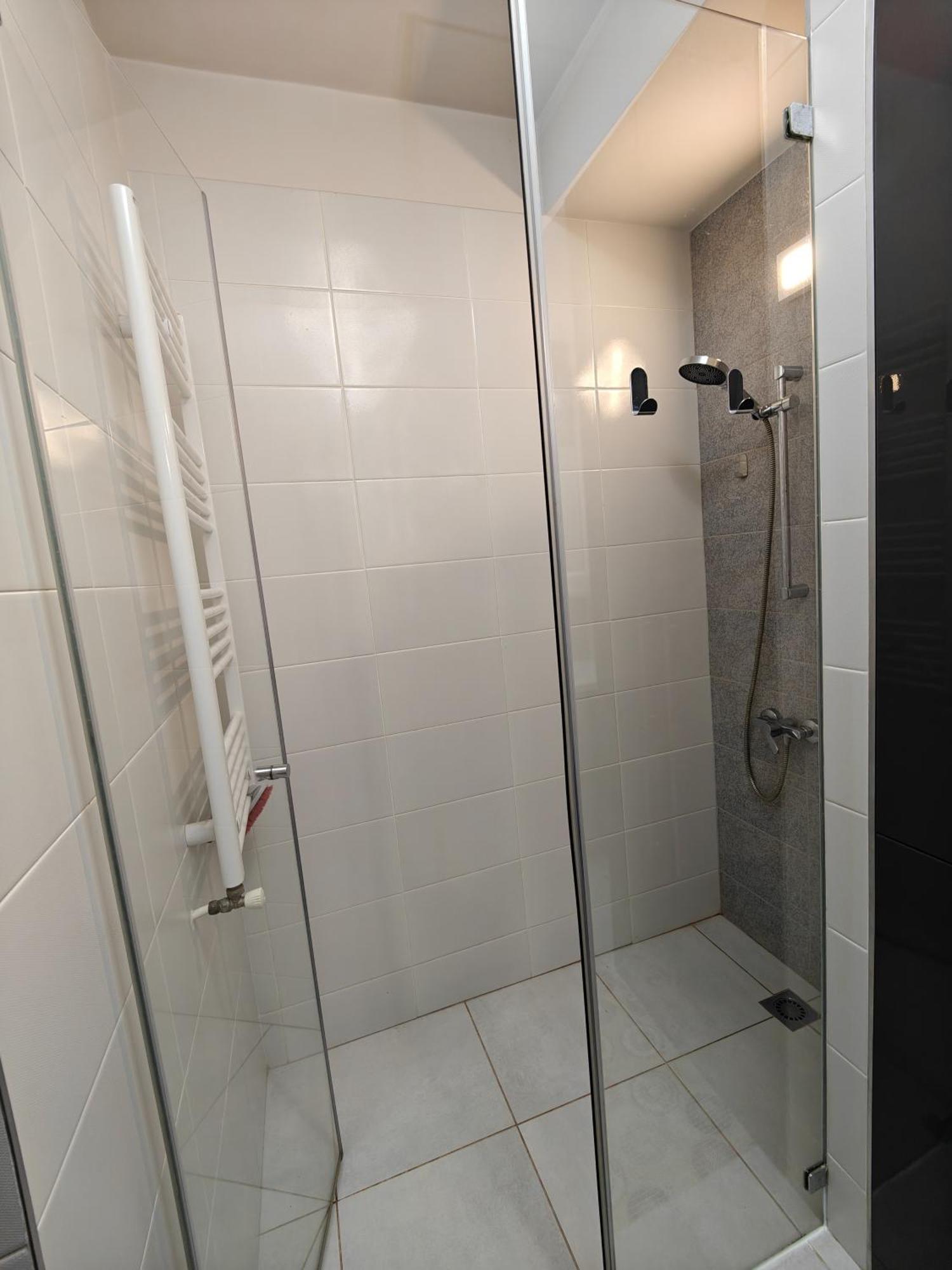 Park Lake Near Iulius Mall, Wi-Fi, Walk-In Showe Cluj-Napoca Exterior foto